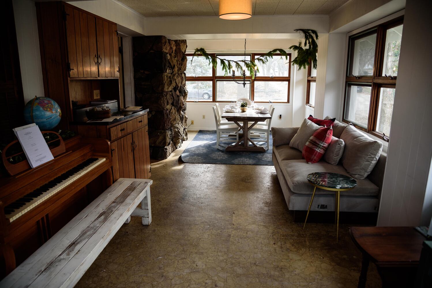 PHOTOS: Inside gorgeous Oakwood homes decorated for its very first  holiday home tour