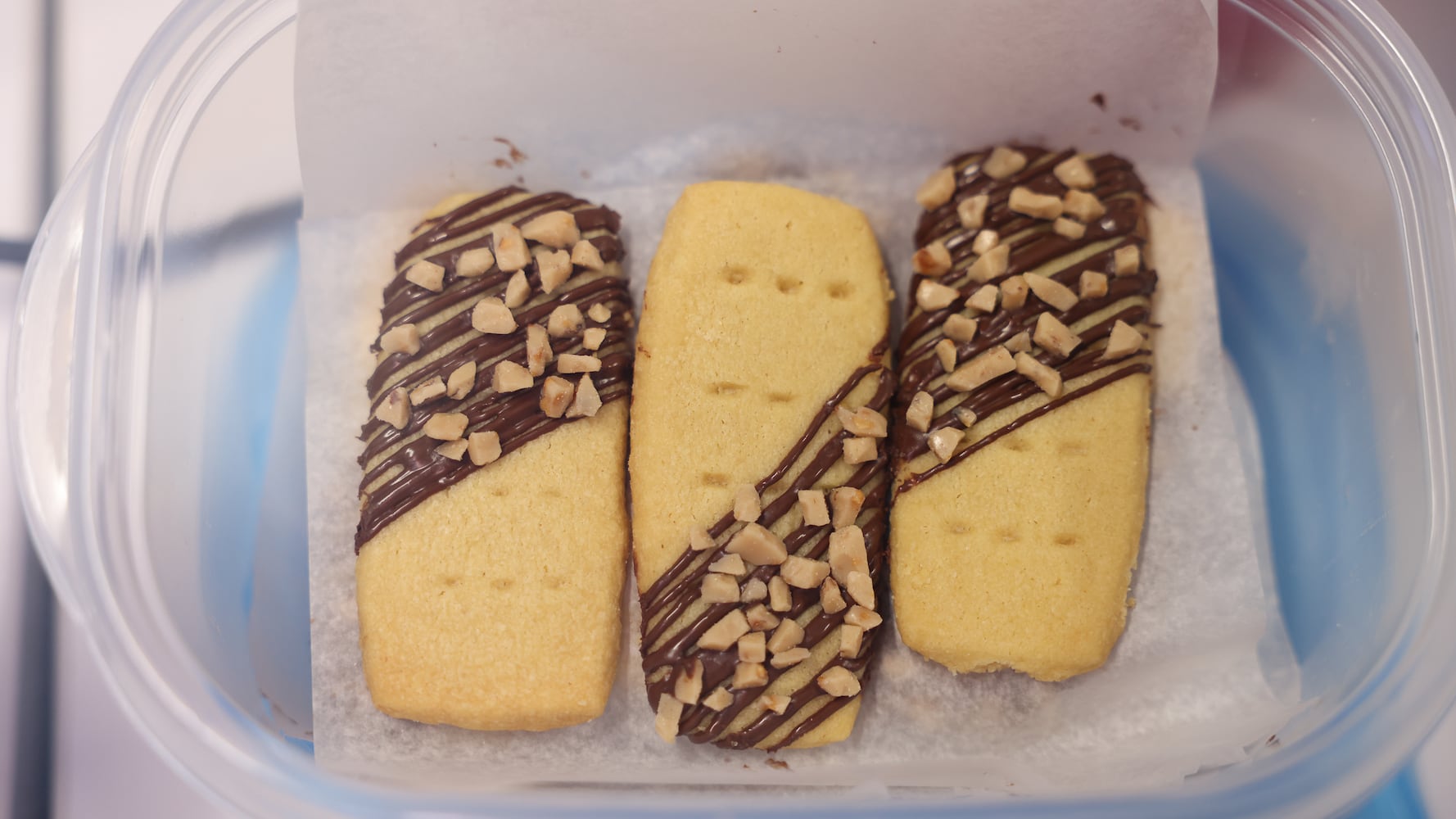 DDN 112425 DDN Holiday Cookie Contest