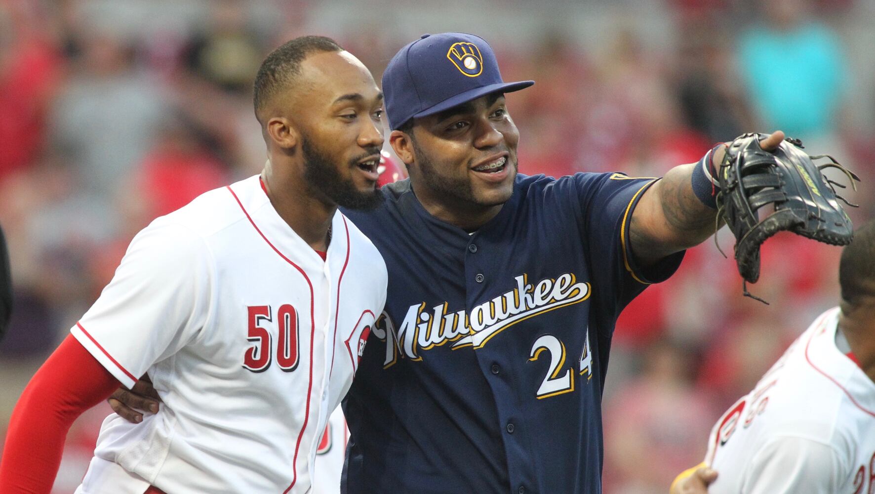 Photos: Reds lose 6-4 to the Brewers