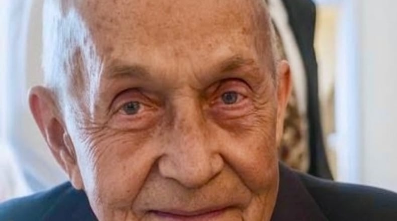 Photo of Richard Moon Sr.