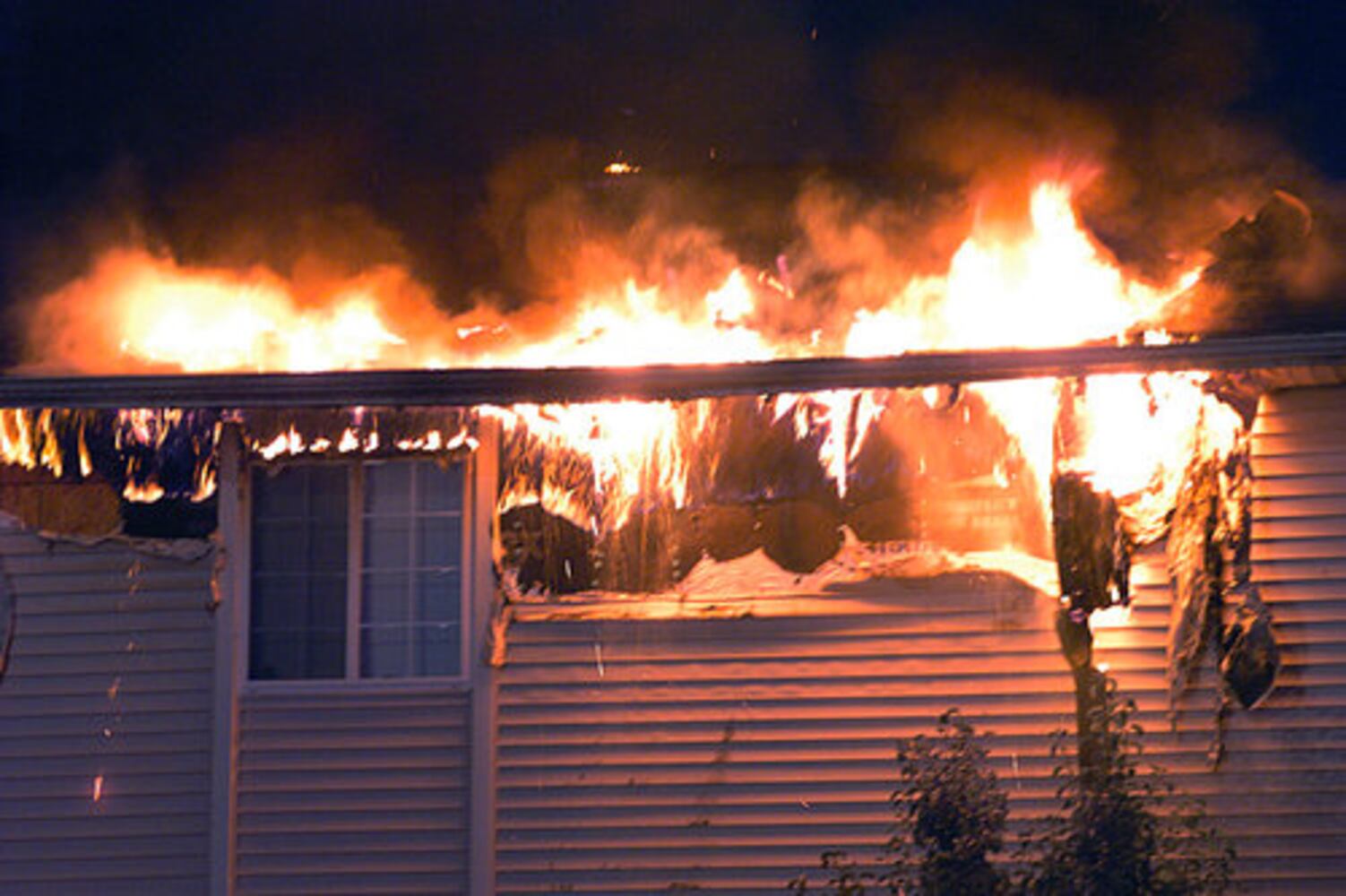 Xenia apartment complex fire