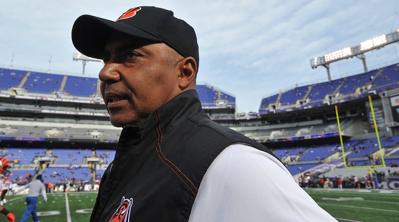 BALTIMORE - NOVEMBER 20: Head coach Marvin Lewis of the Cincinnati Bengals walks the sidelines before the game against the Baltimore Ravens at M&T Bank Stadium on November 20, 2011 in Baltimore, Maryland. The Ravens defeated the Bengals 31-24. (Photo by Larry French/Getty Images)