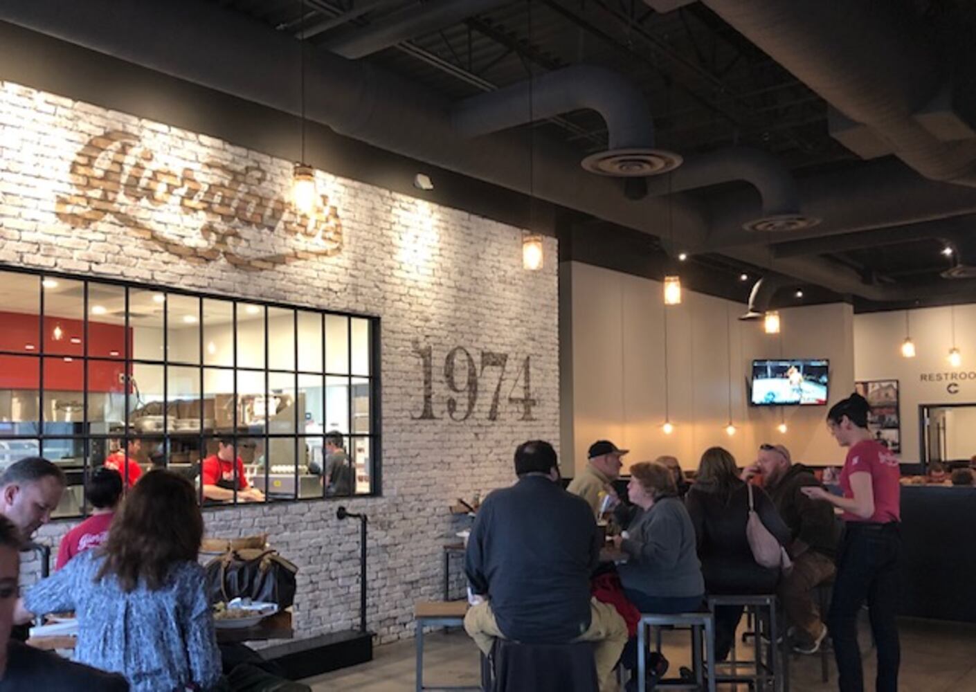 SNEAK PEEK: Take a look inside Giordano’s deep dish pizza restaurant before it opens