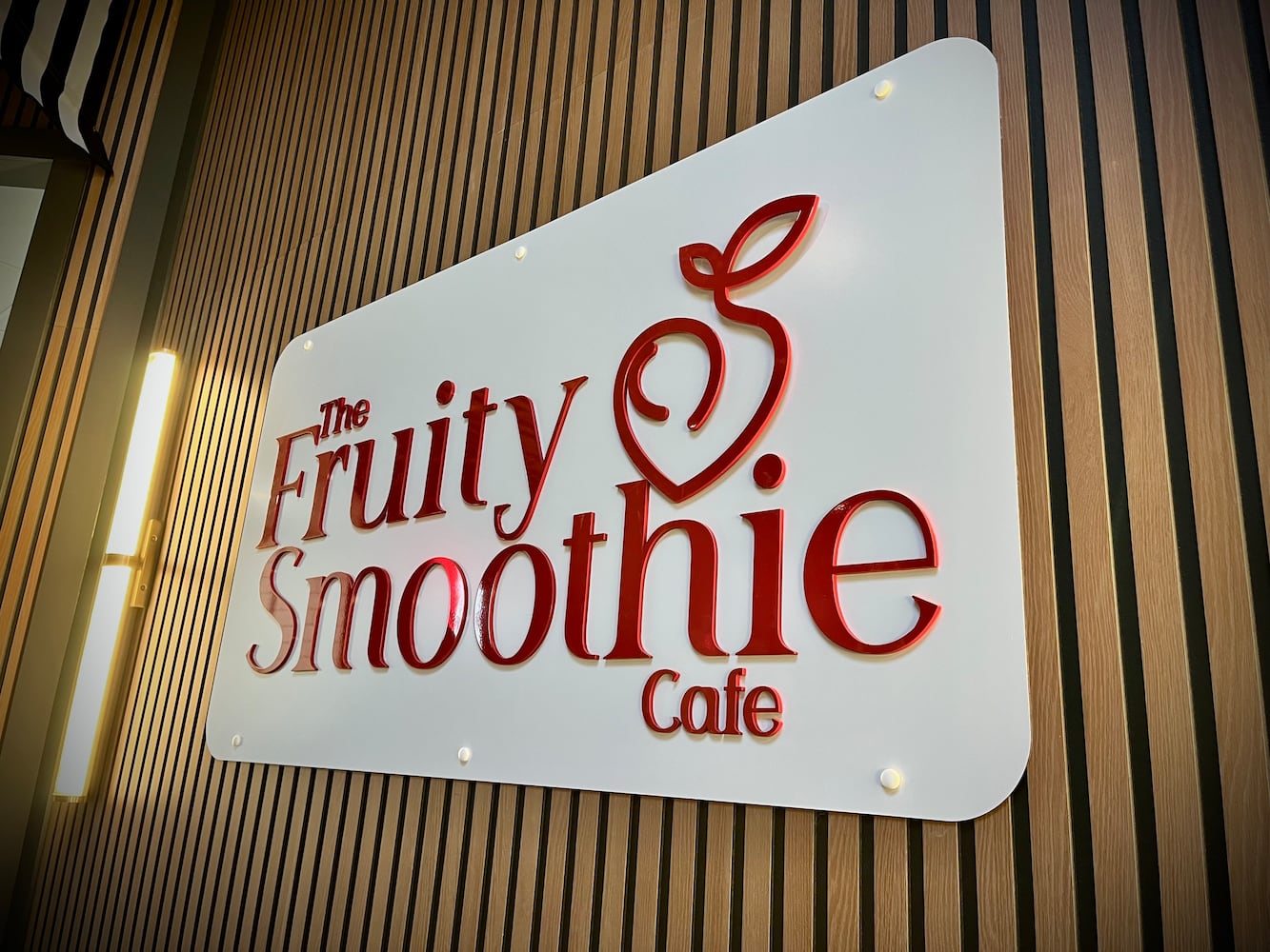 The Fruity Smoothie Cafe