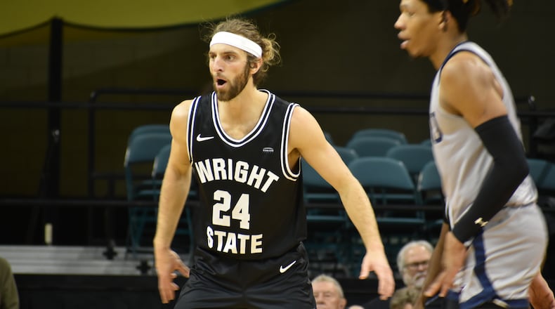 Tim Finke (left) scored 18 points in Wright State's loss to Robert Morris at the Nutter Center on Dec. 1, 2022. Wright State Athletics photo