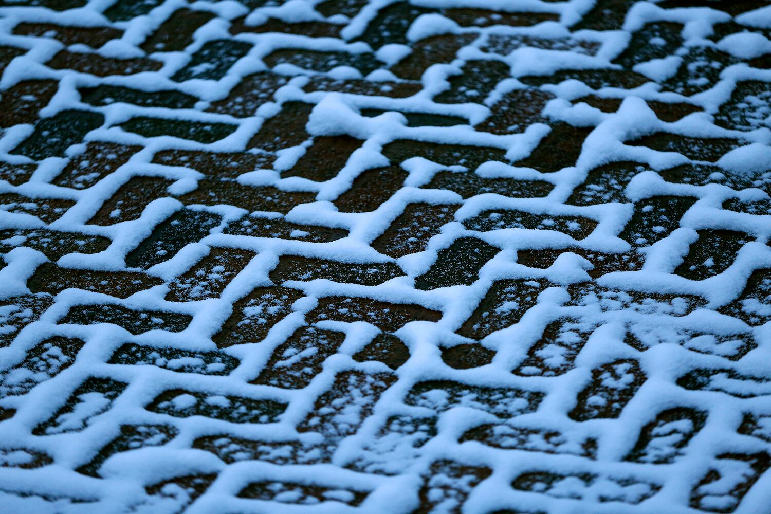 Snowy details and patterns