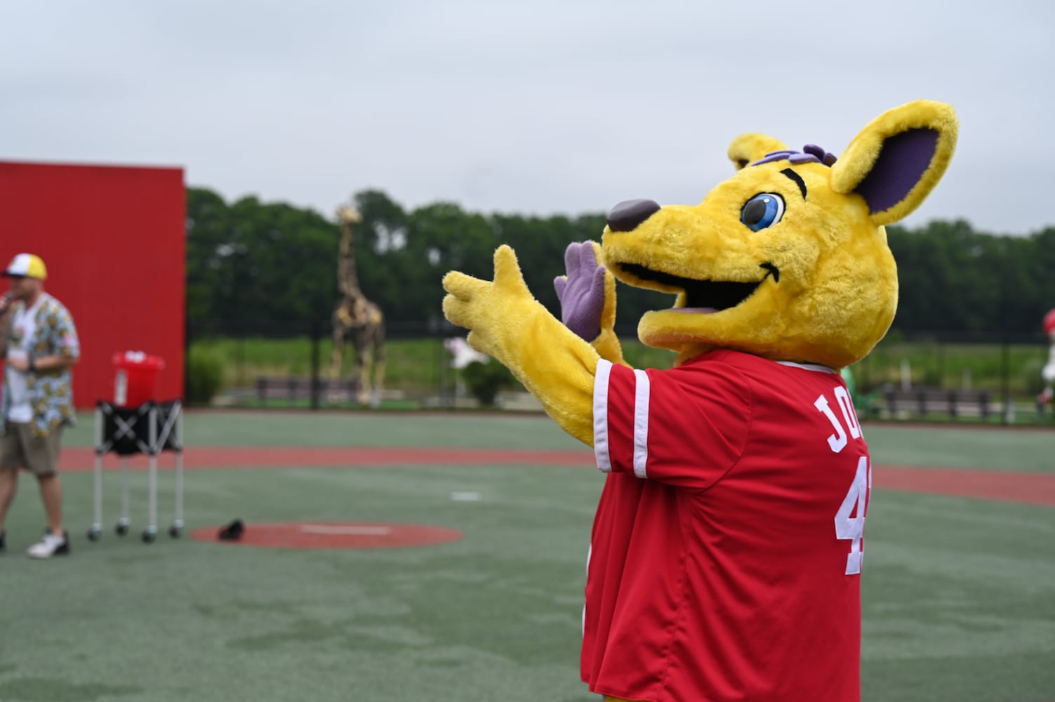 Savannah Bananas make a surprise visit to Nuxhall Miracle League in Fairfield