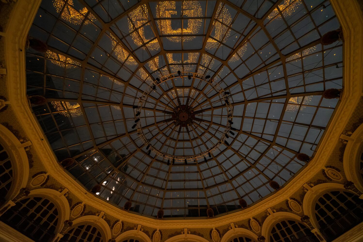PHOTOS: Candlelight Dayton Holiday Special at the Dayton Arcade