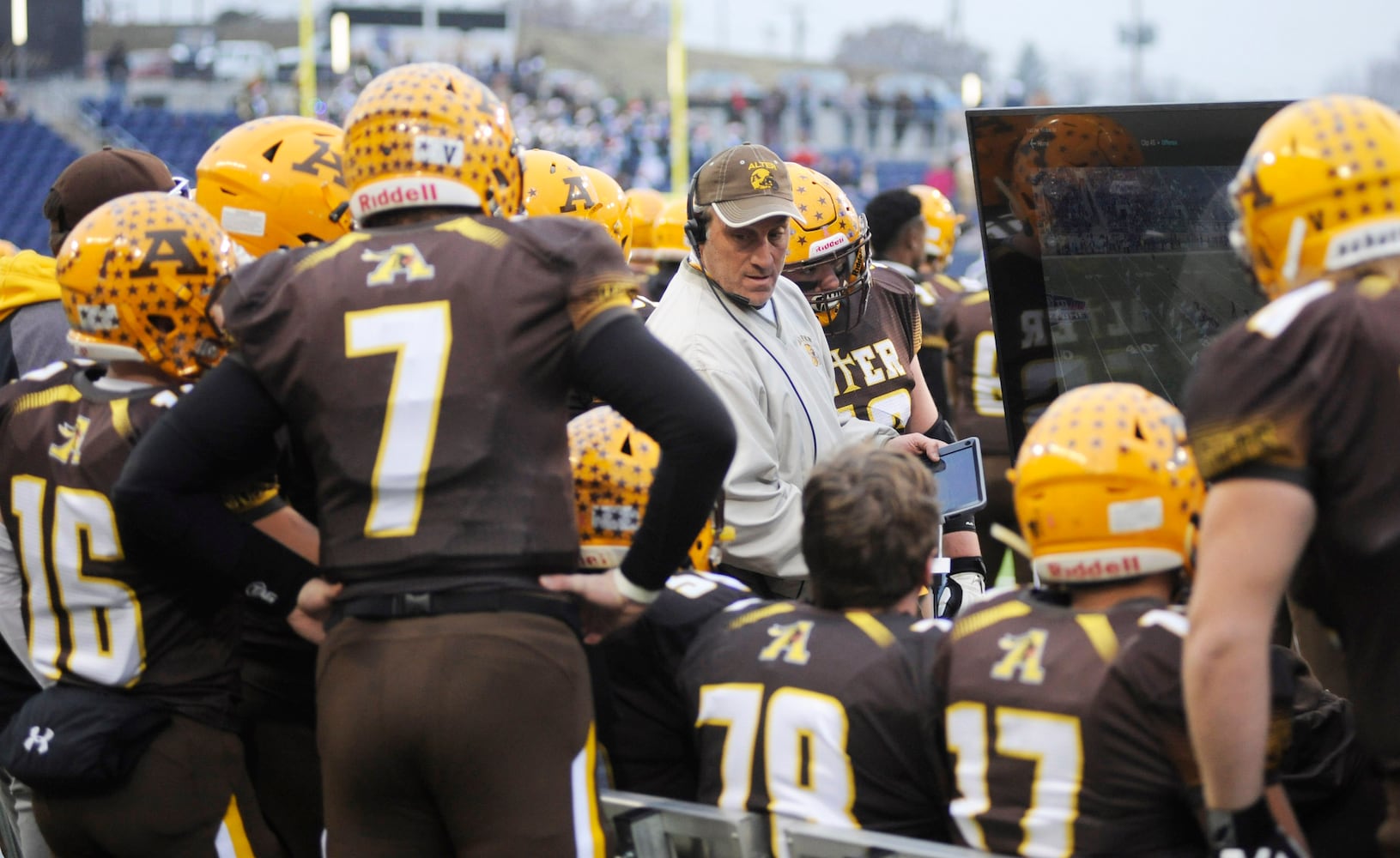 PHOTOS: Alter vs. Chagrin Falls Kenston, football state final