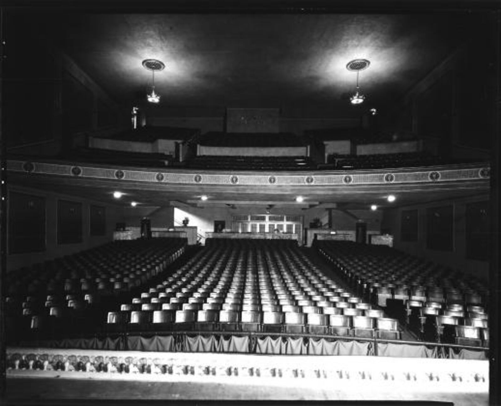 Interior of The Historic Sidney Theatre, undated. PHOTO / Courtesy of Raise the Roof for the Arts