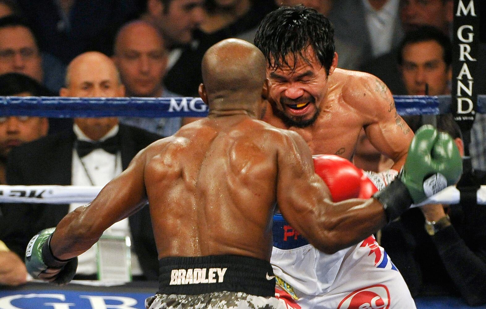 Fight for WBO welterweight title