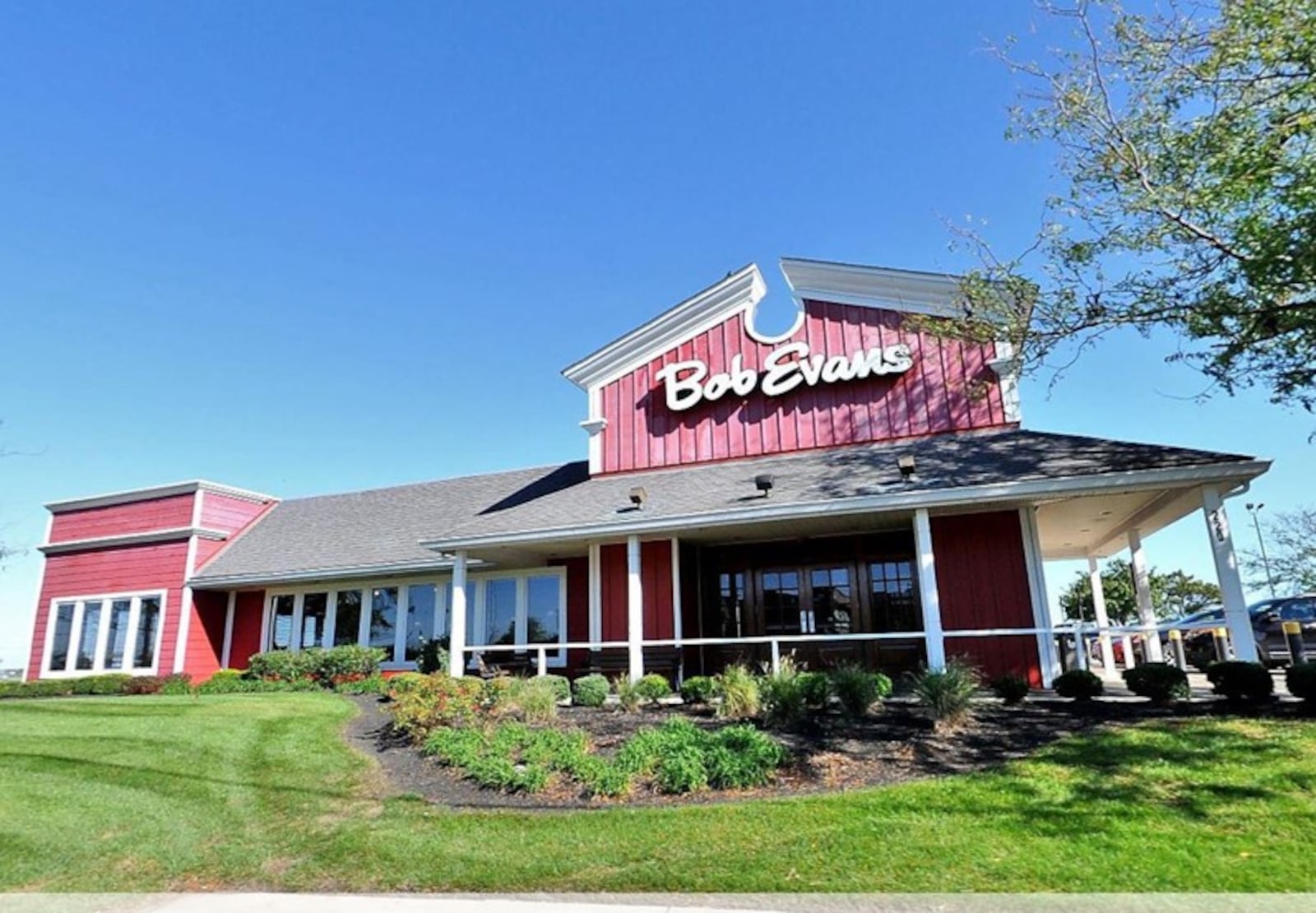 Montgomery County photo of the Bob Evans restaurant at 220 Byers Road.