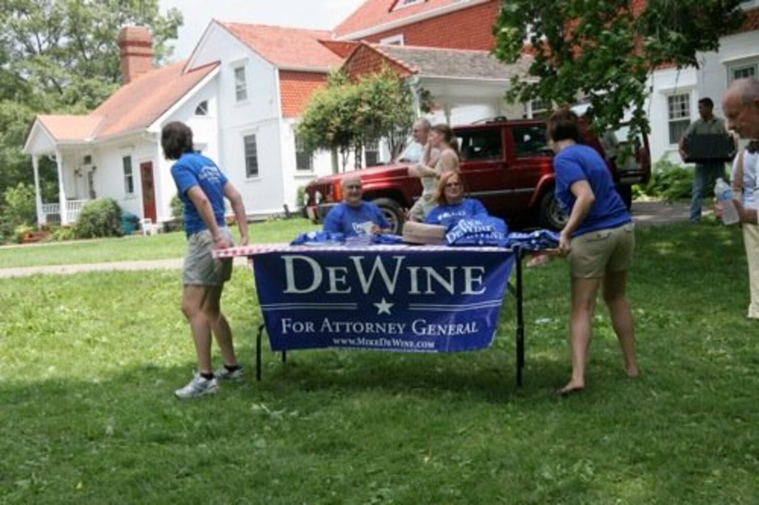 Mike Dewine's ice cream social