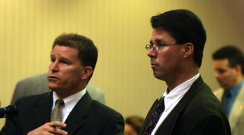John Meehan, right, a nurse anesthetist accused of stealing drugs from hospitals in four states, appears with his attorney before Judge Patricia Oney in 2002. GREG LYNCH/JOURNAL-NEWS