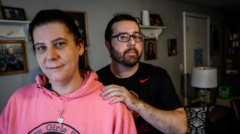 Michele Lowe and Tyler Thompson are Vinebrook tenants and are having issues with the house and the rental company. JIM NOELKER/STAFF