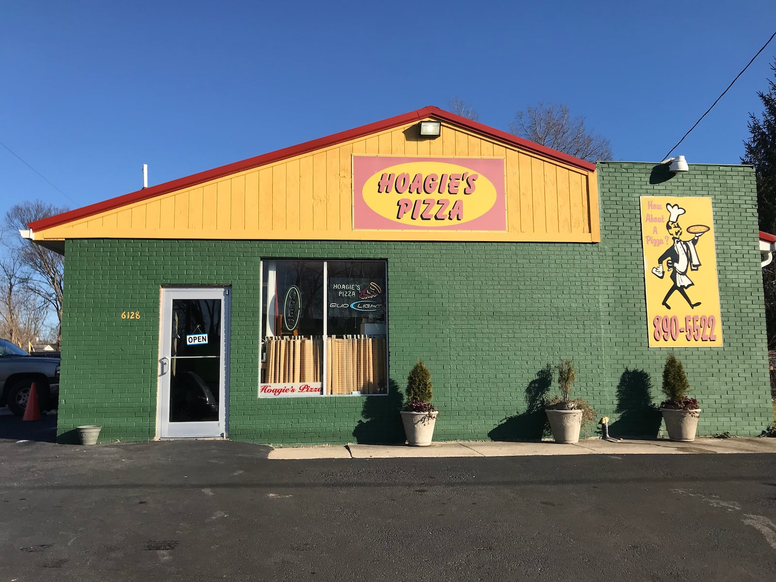 Hoagie's Pizza House in Harrison Twp.