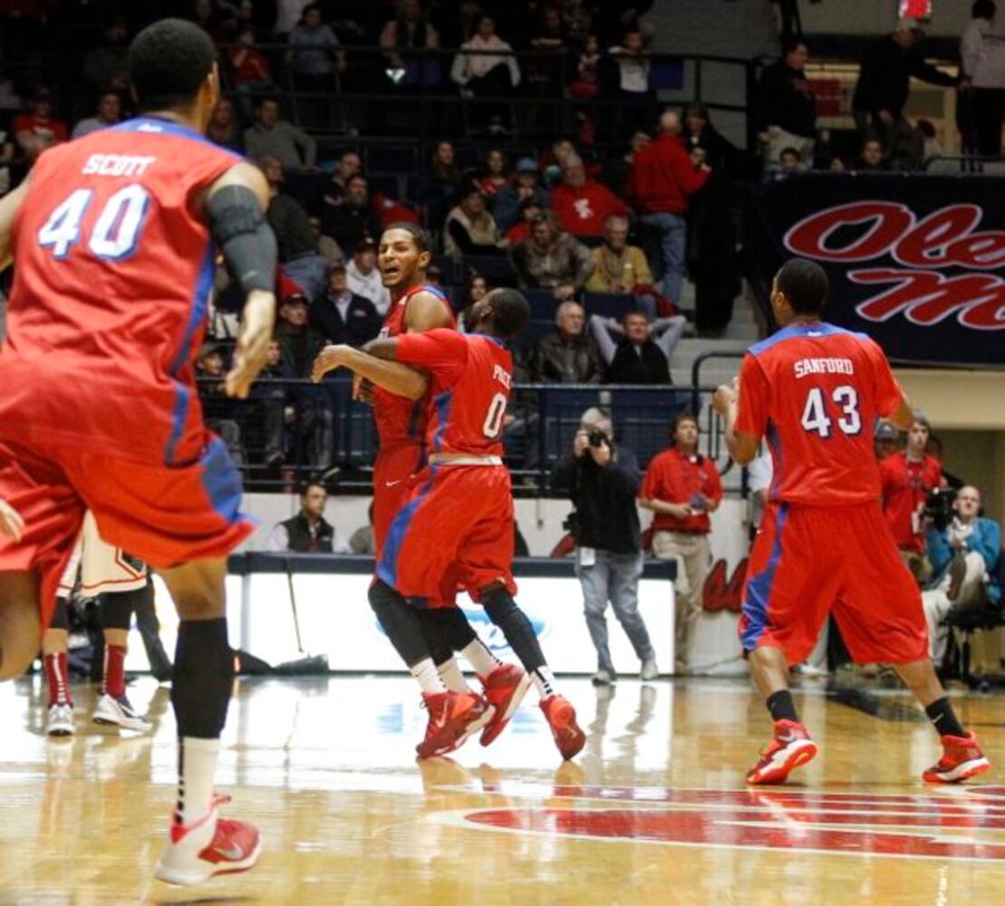 Dayton beats Ole Miss at buzzer