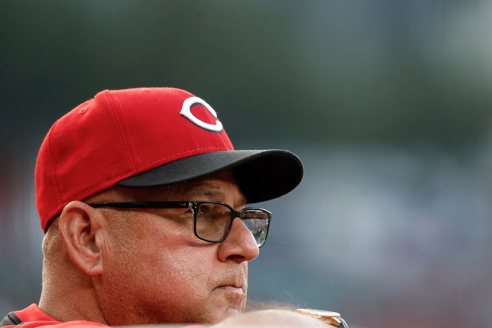 Cincinnati Reds manager Terry Francona looks on from the dugout during the second inning of a baseball game against the Washington Nationals in Washington, Tuesday, July 22, 2025. (AP Photo/Terrance Williams)