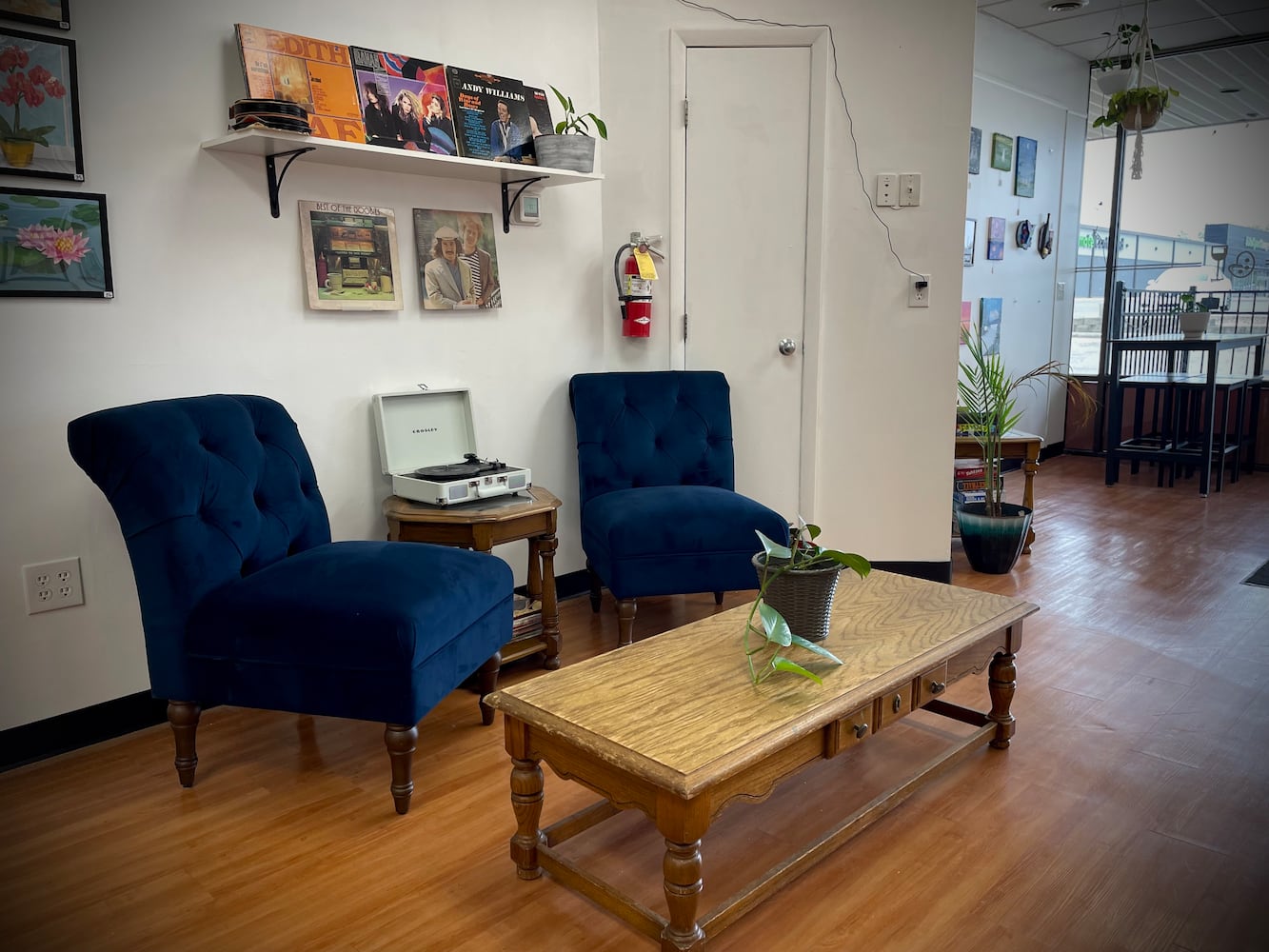 Home Sweet Home - Wine Bar & Gallery