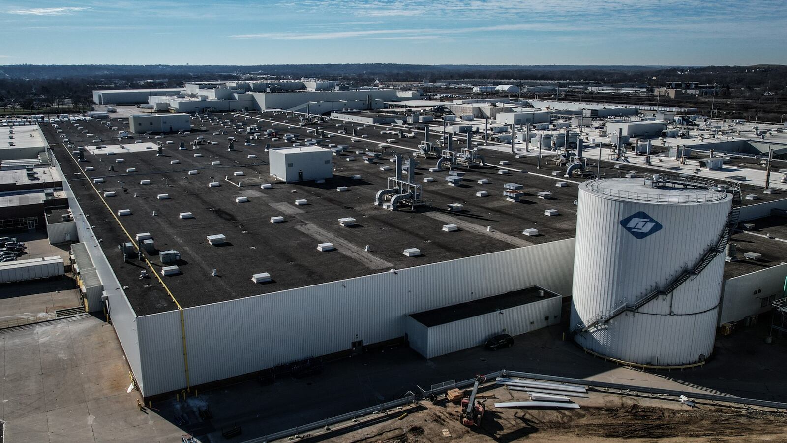 Around Christmas in 2008 the last SUVs rolled off the assembly line at the General Motors plant in Moraine. Today, Fuyao Glass America operates out of the plant employing a couple thousand workers. JIM NOELKER/STAFF