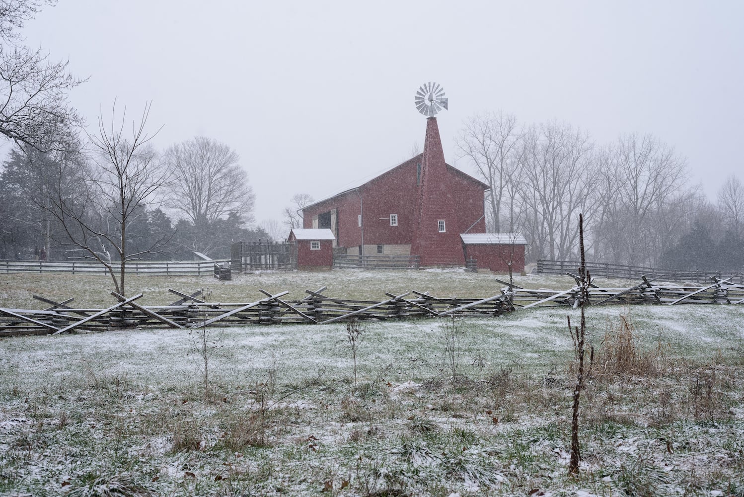PHOTOS: 2025 Christmas on the Farm at Carriage Hill MetroPark