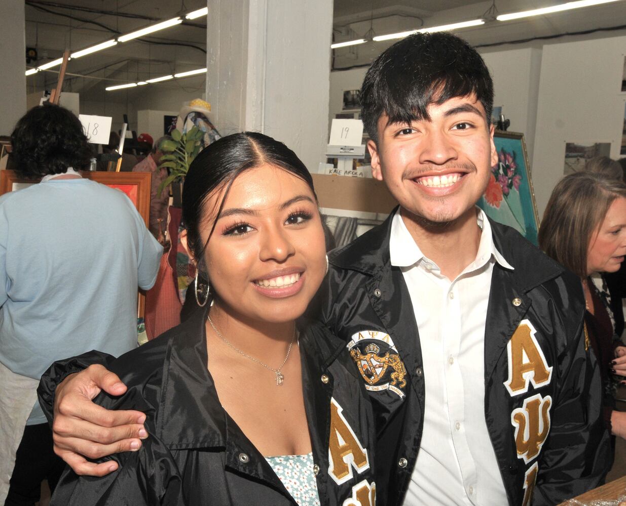 Did we spot you at K12 Gallery and TEJAS's "Art Off 2022"?