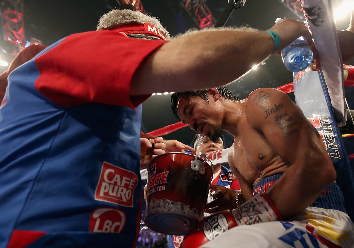 Fight for WBO welterweight title