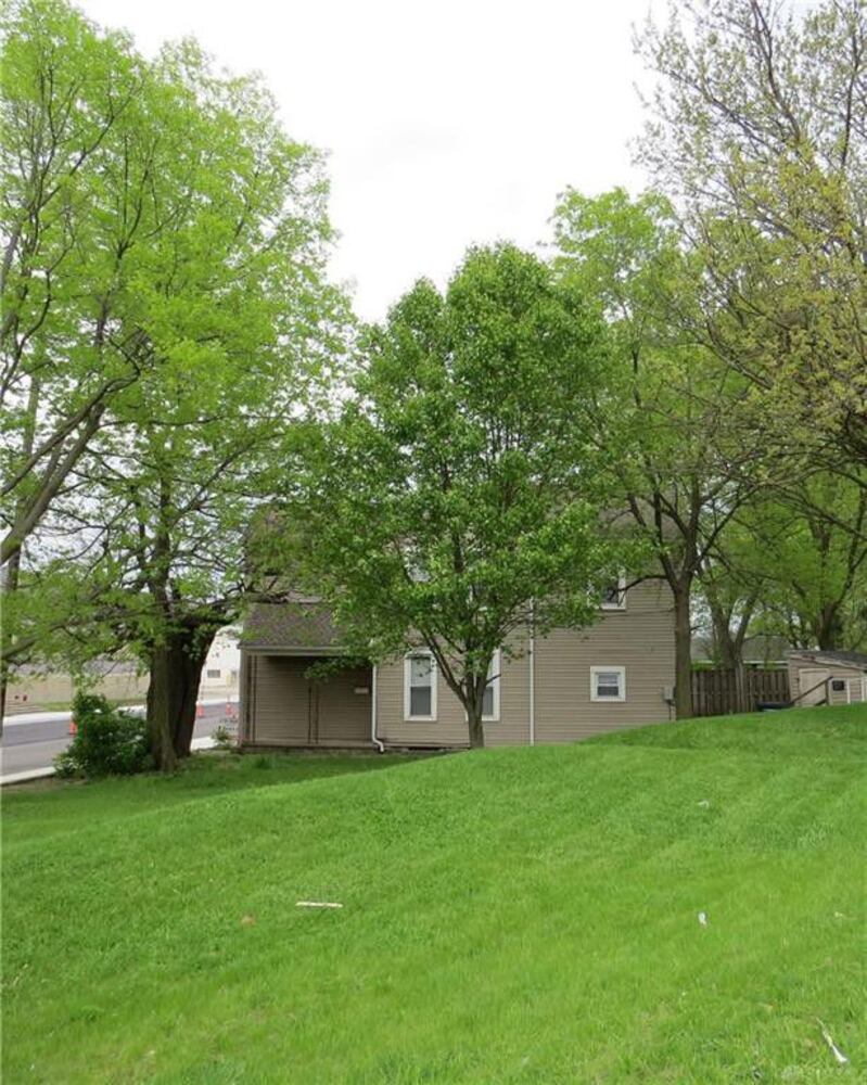 PHOTOS: This 3-bedroom Dayton home is on the market for less than $40K