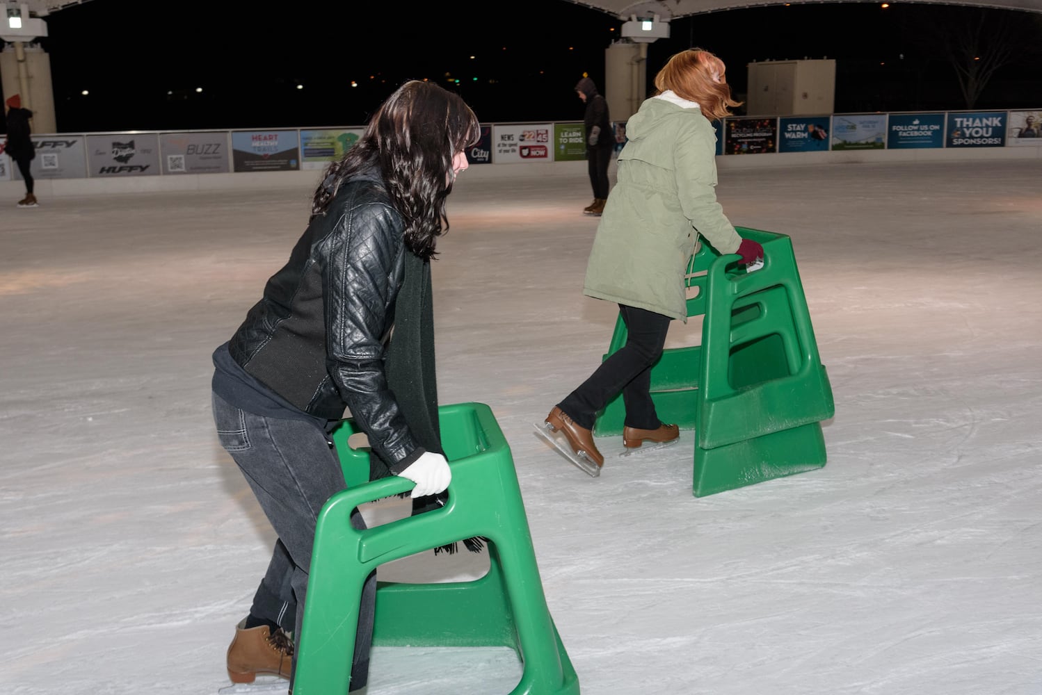 PHOTOS: Did we spot you ice skating during '90s Night at RiverScape MetroPark?