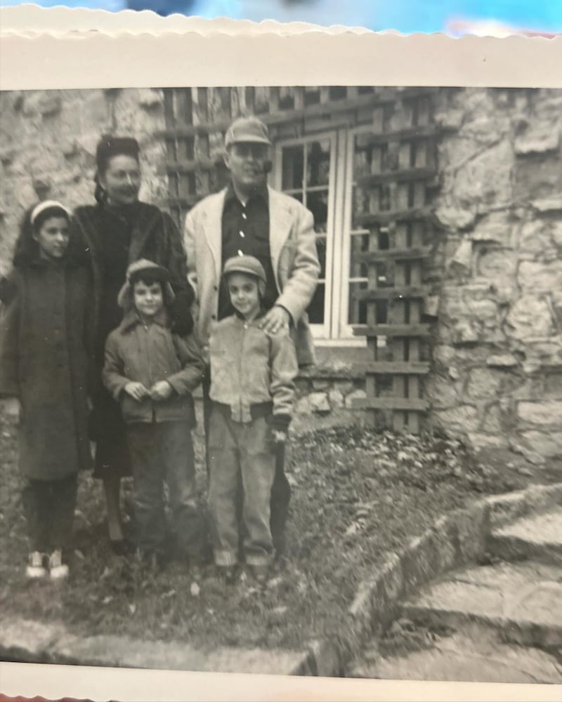 Sarena Kelley Oakwood Avenue