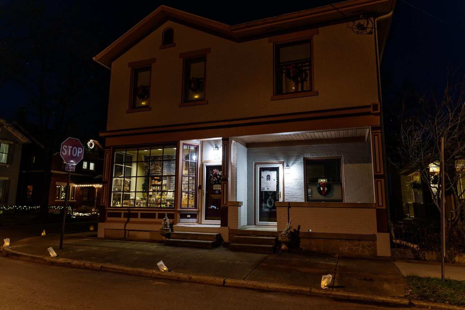 PHOTOS: Holiday on the Hill in the St. Anne's Hill Historic District
