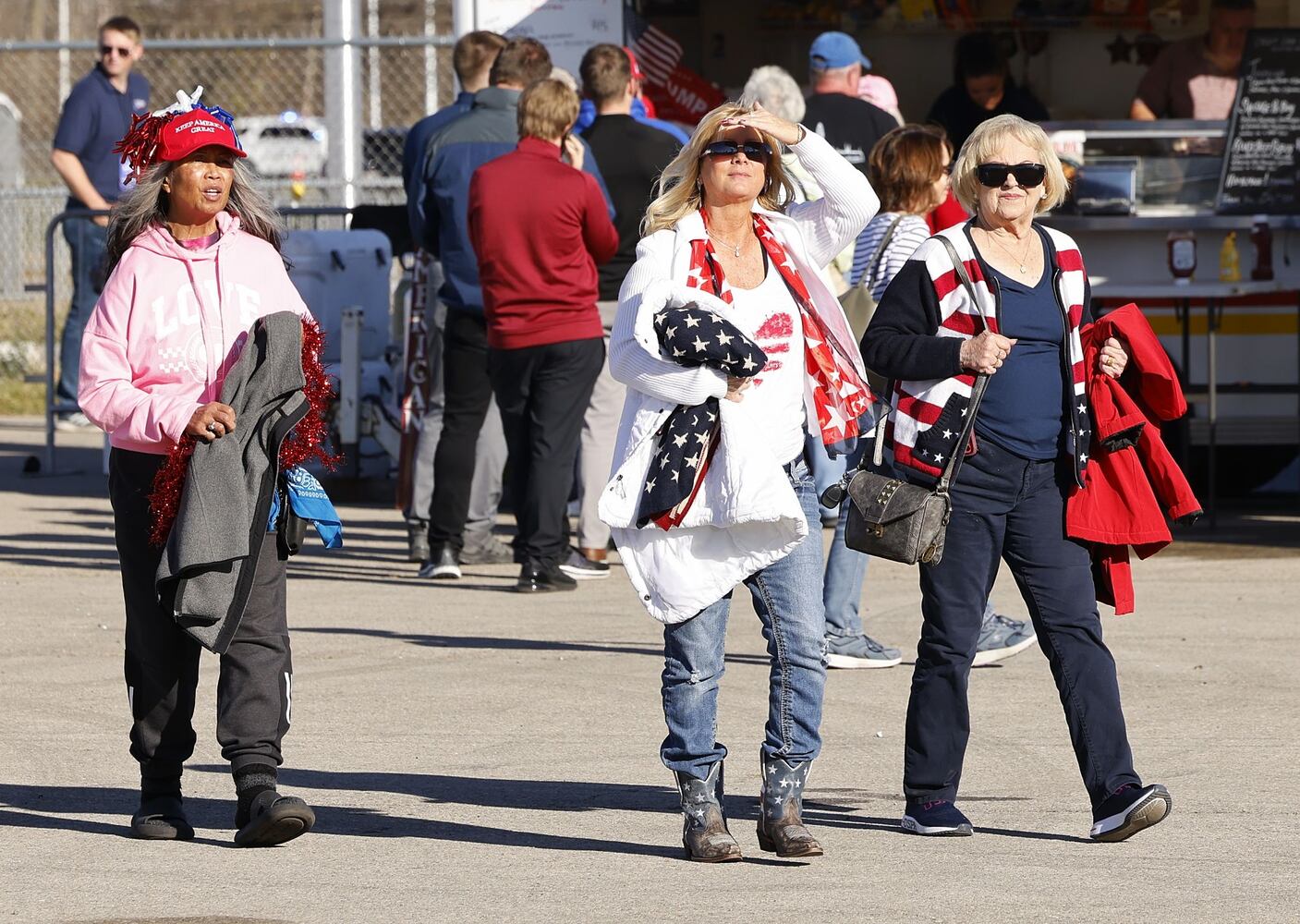 110722 Trump rally