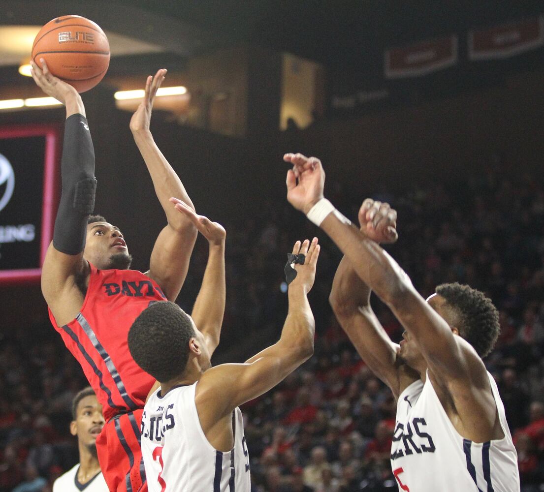 Dayton Flyers vs. Richmond Spiders