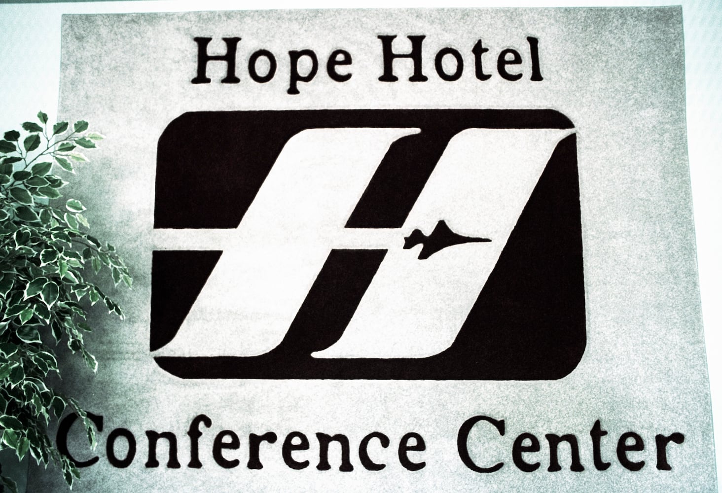 Dayton Peace Accords photos by Jan Underwood