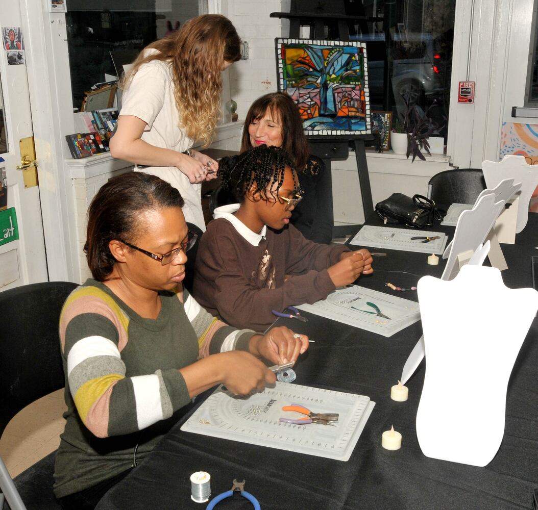 Did we spot you at K12 Gallery and TEJAS's "Art Off 2022"?
