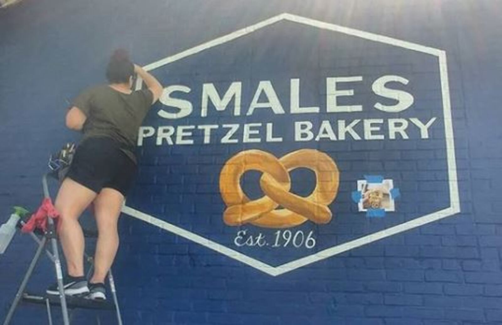 Marysa Marderosian of Pictograph Signs completed the sign on Smales Pretzel Bakery in late August of 2018.
