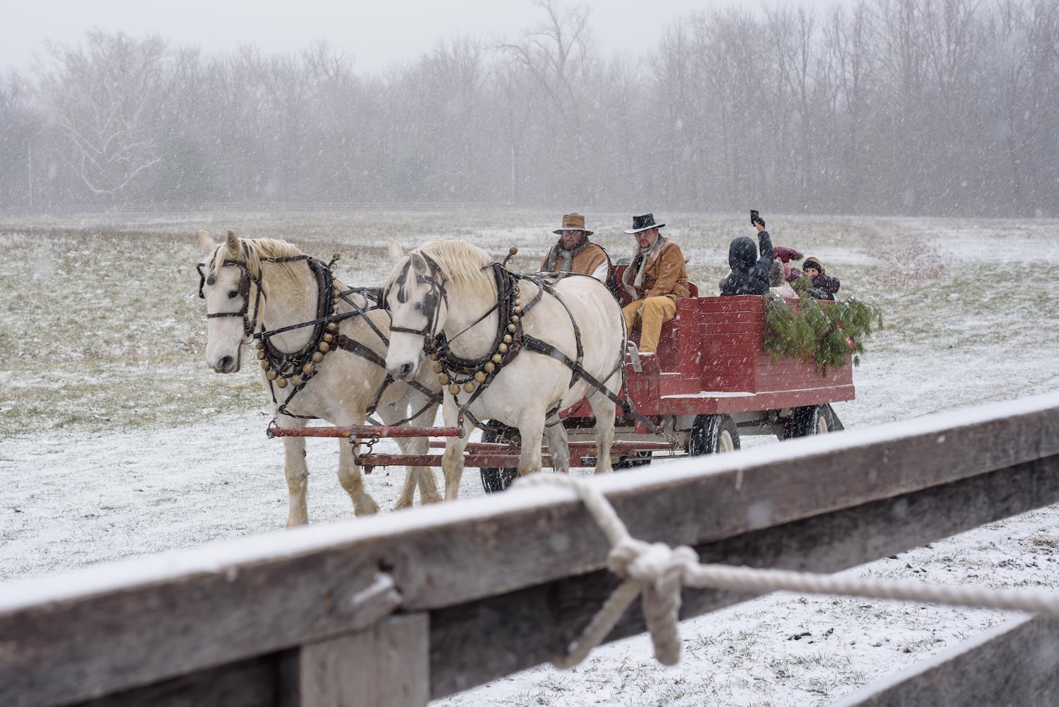 PHOTOS: 2025 Christmas on the Farm at Carriage Hill MetroPark