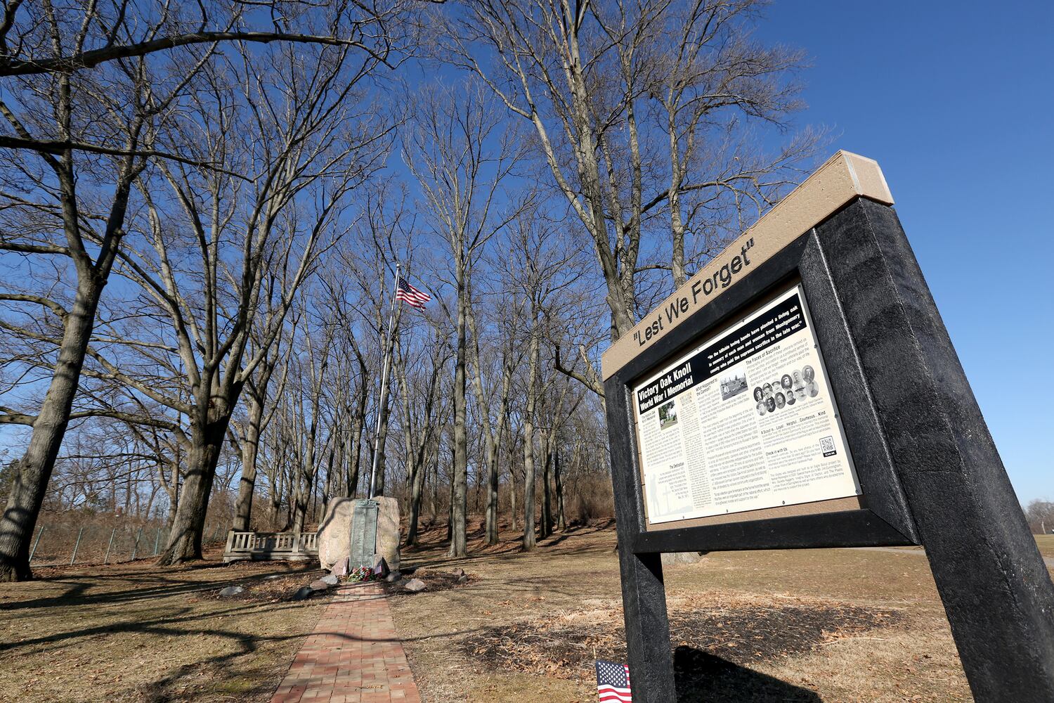 Victory Oak Knoll, a grove of 180 oak trees, was planted in 1921 to commemorate local World War I veterans.