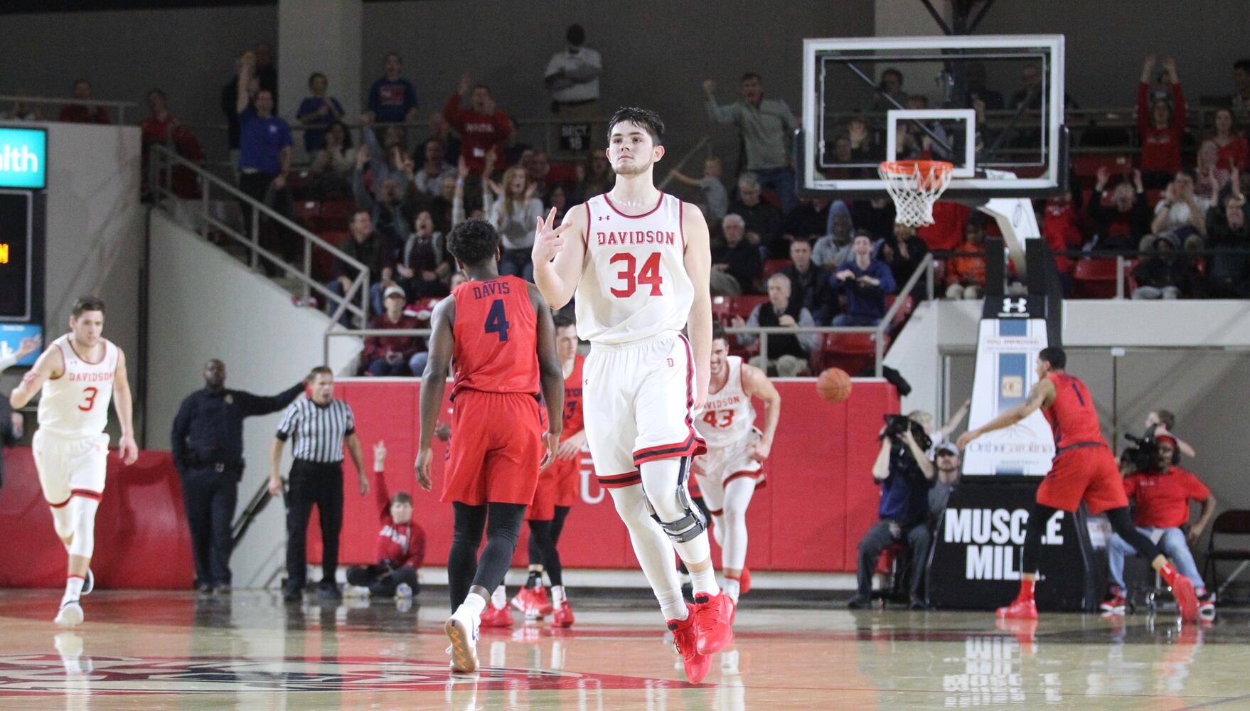 Twenty photos: Dayton Flyers vs. Davidson Wildcats
