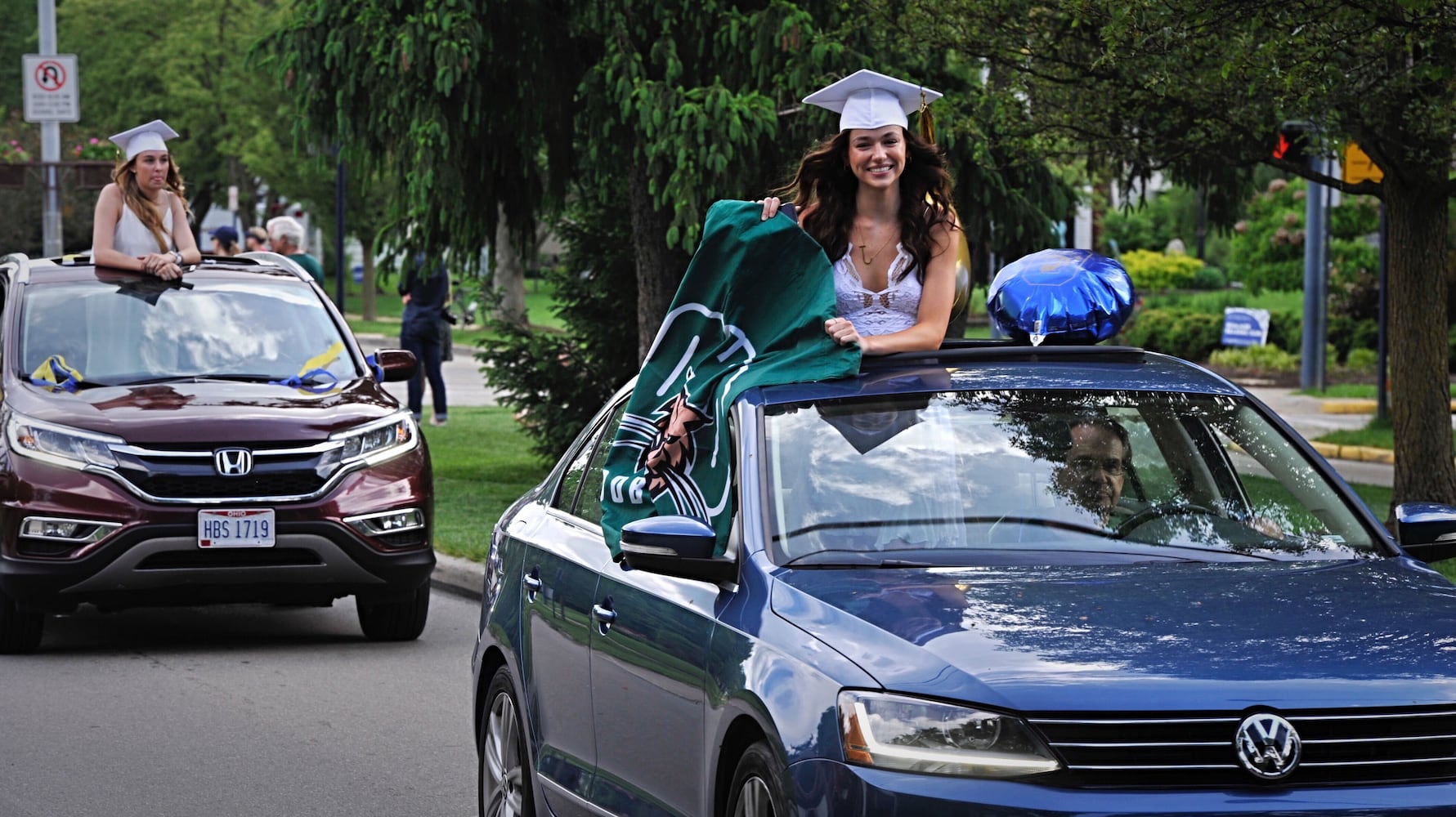 Oakwood community celebrates seniors during parade