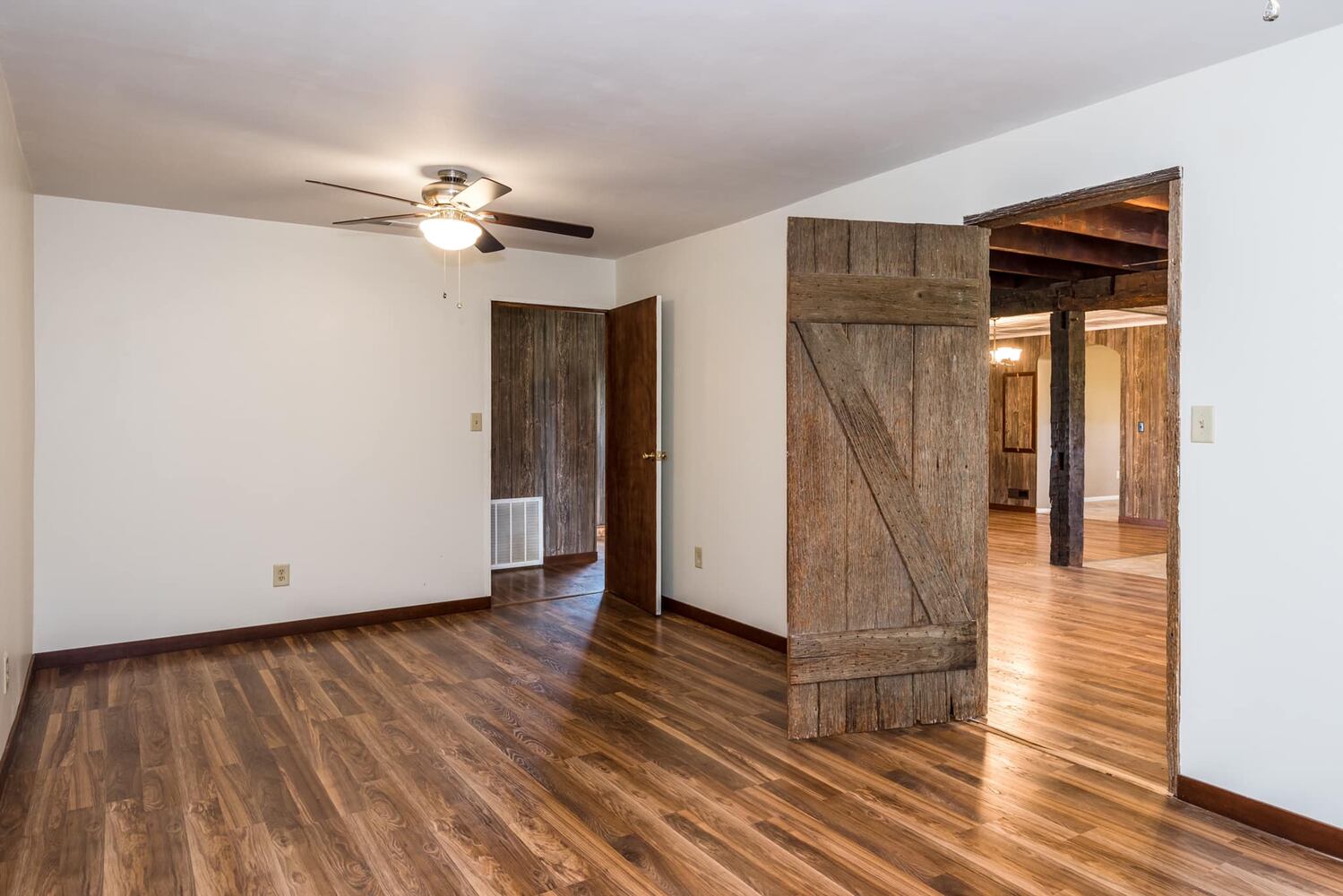 PHOTOS: Converted barn in the country is a farmhouse dream come true