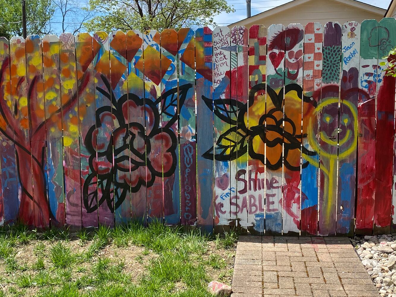 PHOTOS: Springboro graduates celebrate using selfie mural