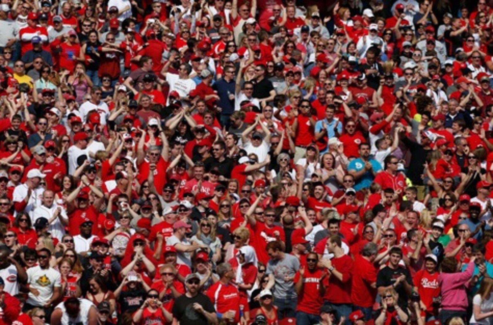 Cincinnati Reds fans. Photo: Cincinnati Convention and Visitors Bureau.