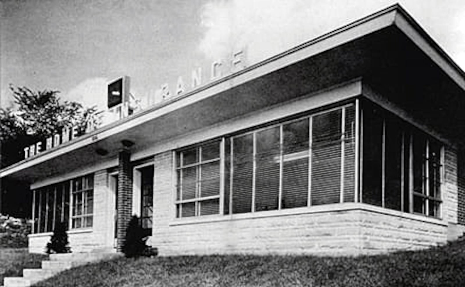 Independent agents John J. Schiff, Robert Schiff, Chester Field and Harry Turner form the Cincinnati Insurance Co. operating out of a small building on Cincinnati’s Central Parkway. CINCINNATI FINANCIAL/CONTRIBUTED