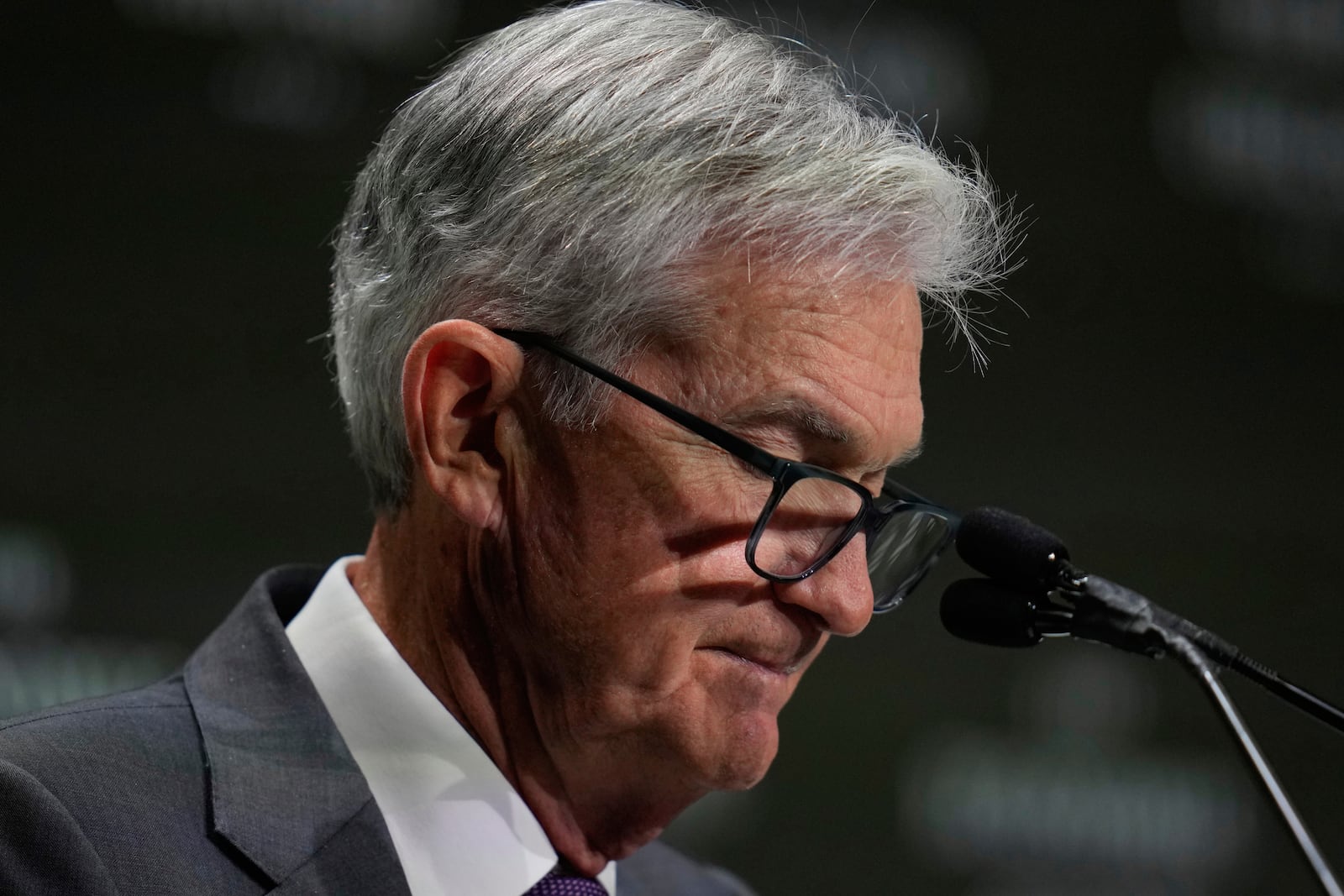 Chair of the Board of Governors of the Federal Reserve System Jerome Powell speaks during an event hosted by the Economic Club of Chicago, Wednesday, April 16, 2025, in Chicago. (AP Photo/Erin Hooley)