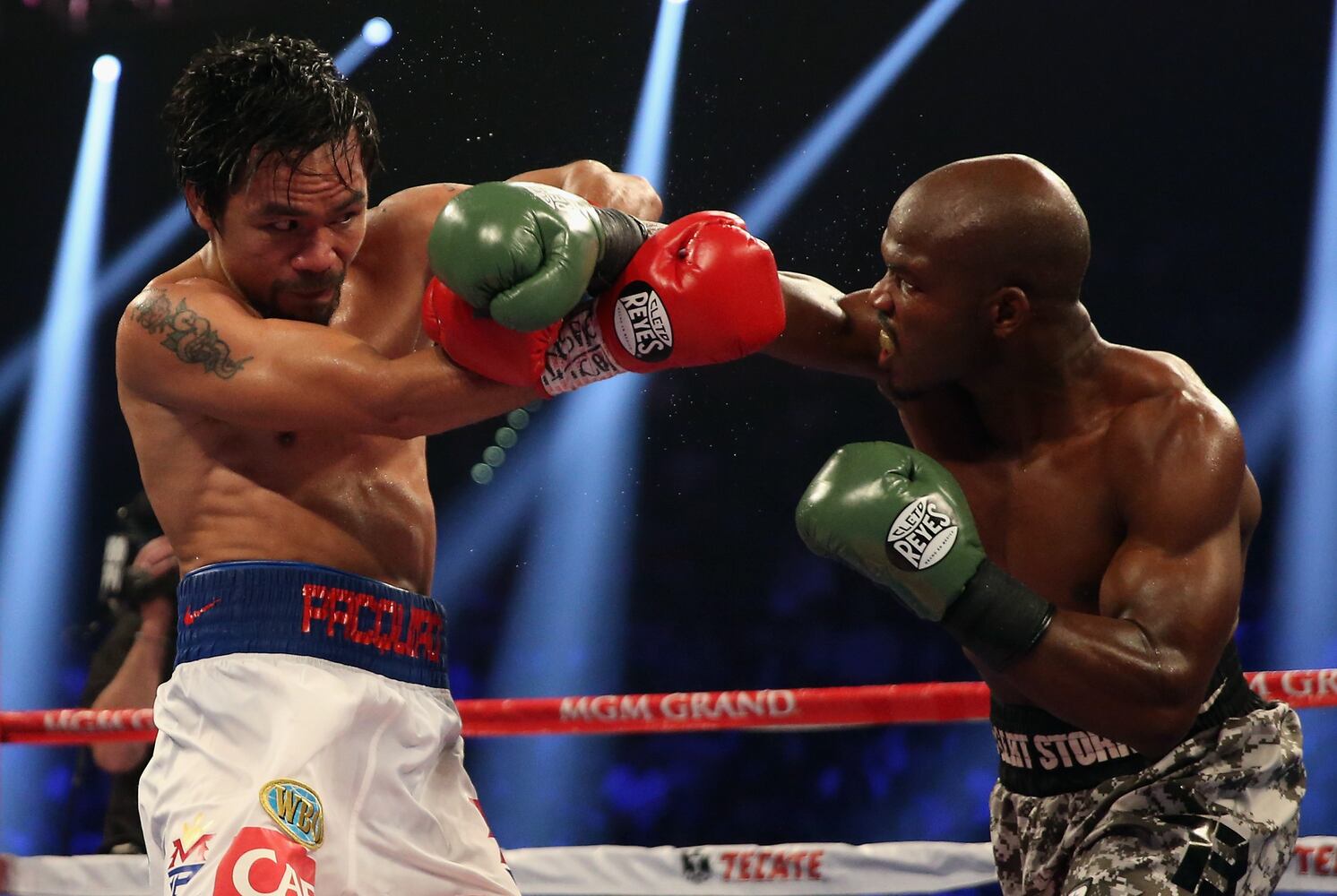 Fight for WBO welterweight title