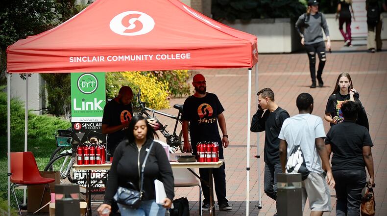 Students return to Sinclair Community College Monday, August 21, 2023 for the first day of classes. MARSHALL GORBY\STAFF