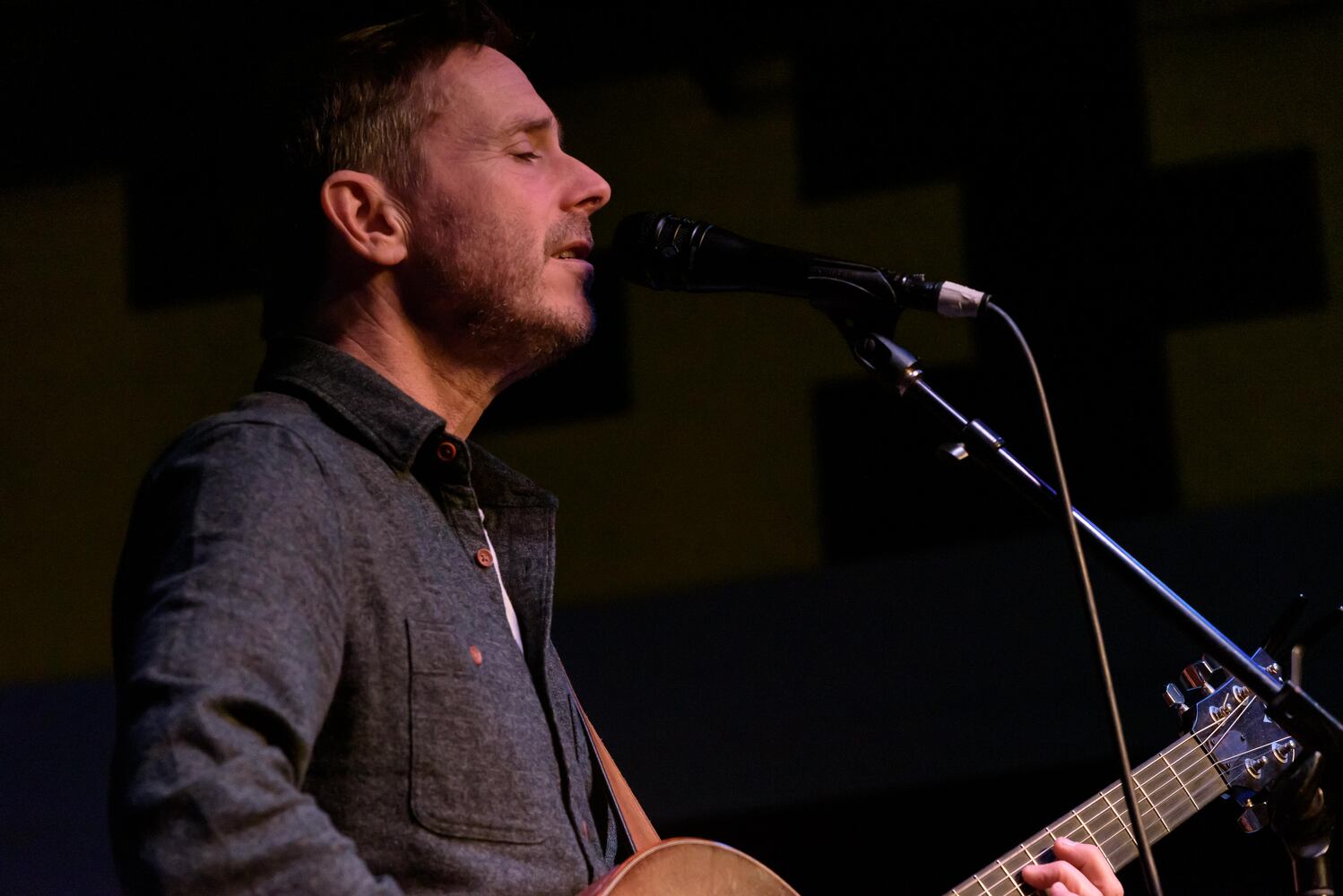 PHOTOS: Toad the Wet Sprocket’s Glen Phillips plays sold-out show at Yellow Cab Tavern