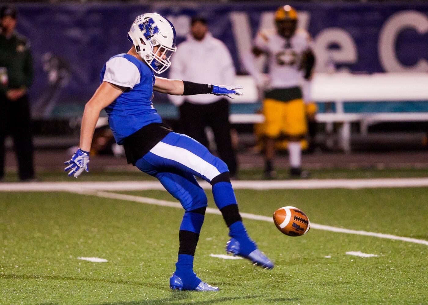 Hamilton Big Blue football beats Sycamore 14-7