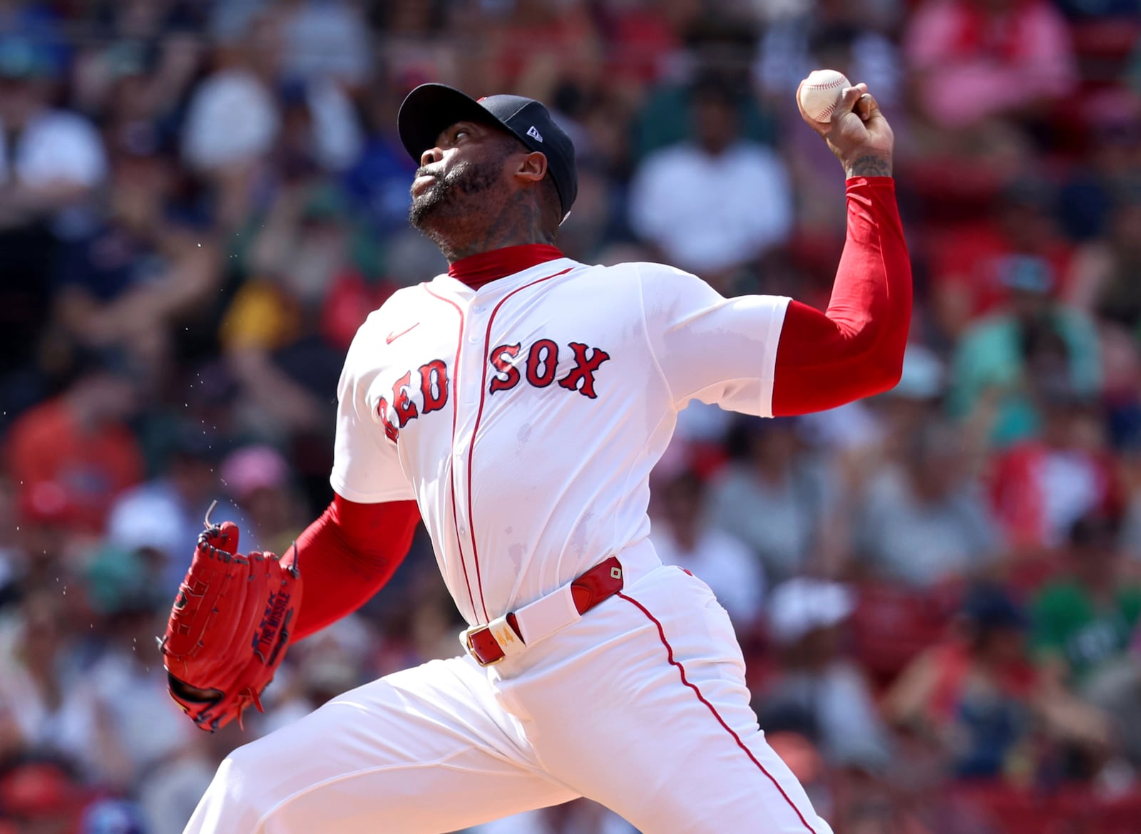 Boston Red Sox pitcher Aroldis Chapman throws during the ninth inning of a baseball game against the Toronto Blue Jays, Sunday, June 29, 2025, in Boston. (AP Photo/Mark Stockwell)
